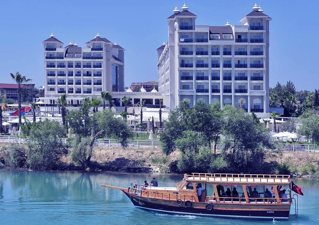 & River & Resort 5*